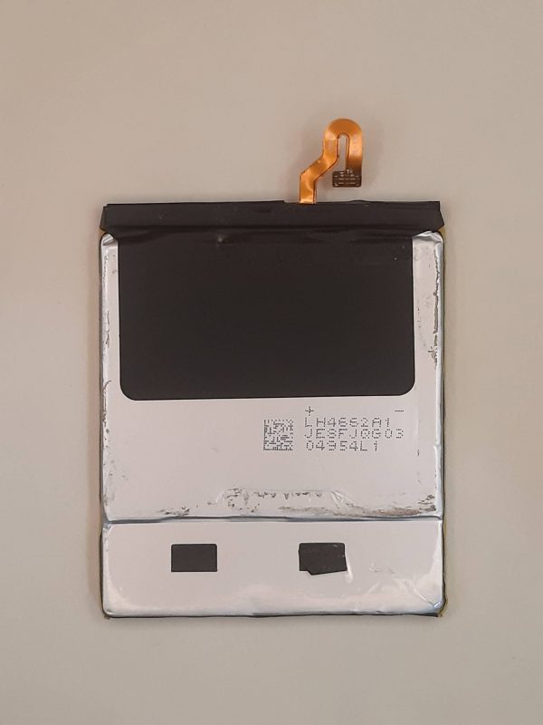lg v30 backside